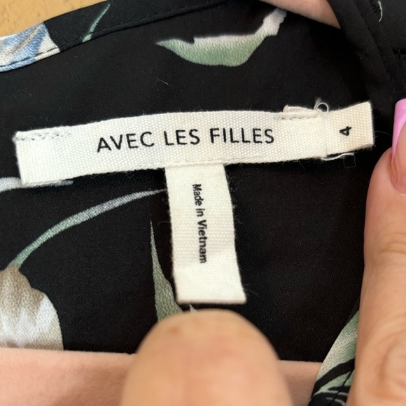 Avec Les Filles Floral Dress - Picture 7 of 10